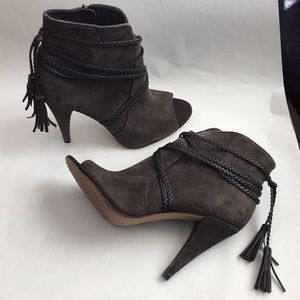 Vince Camuto leather suede peep toe booties